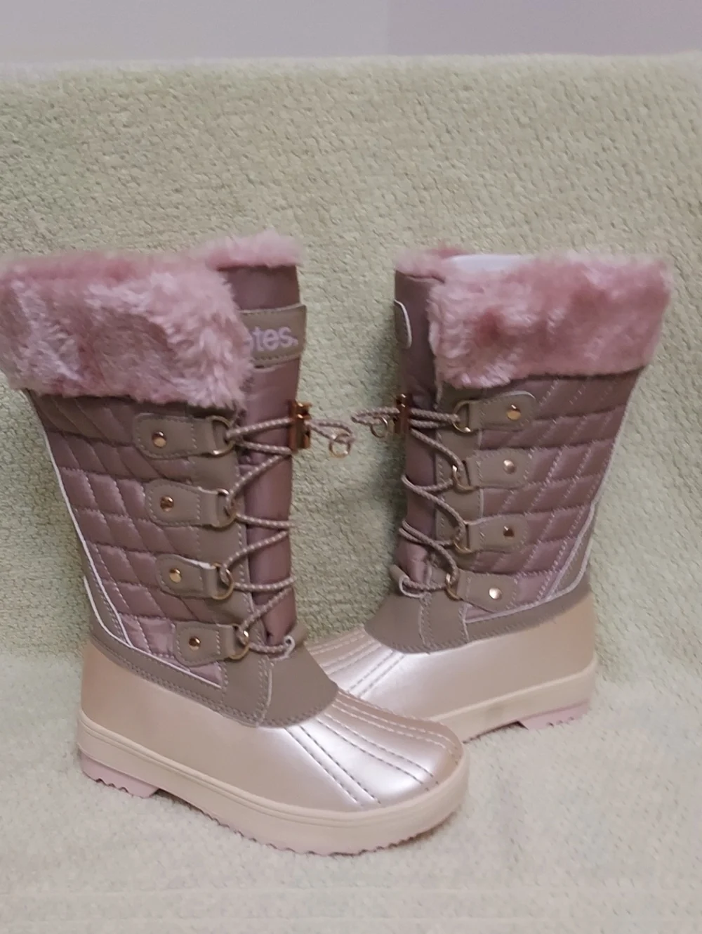 Totes Boots
